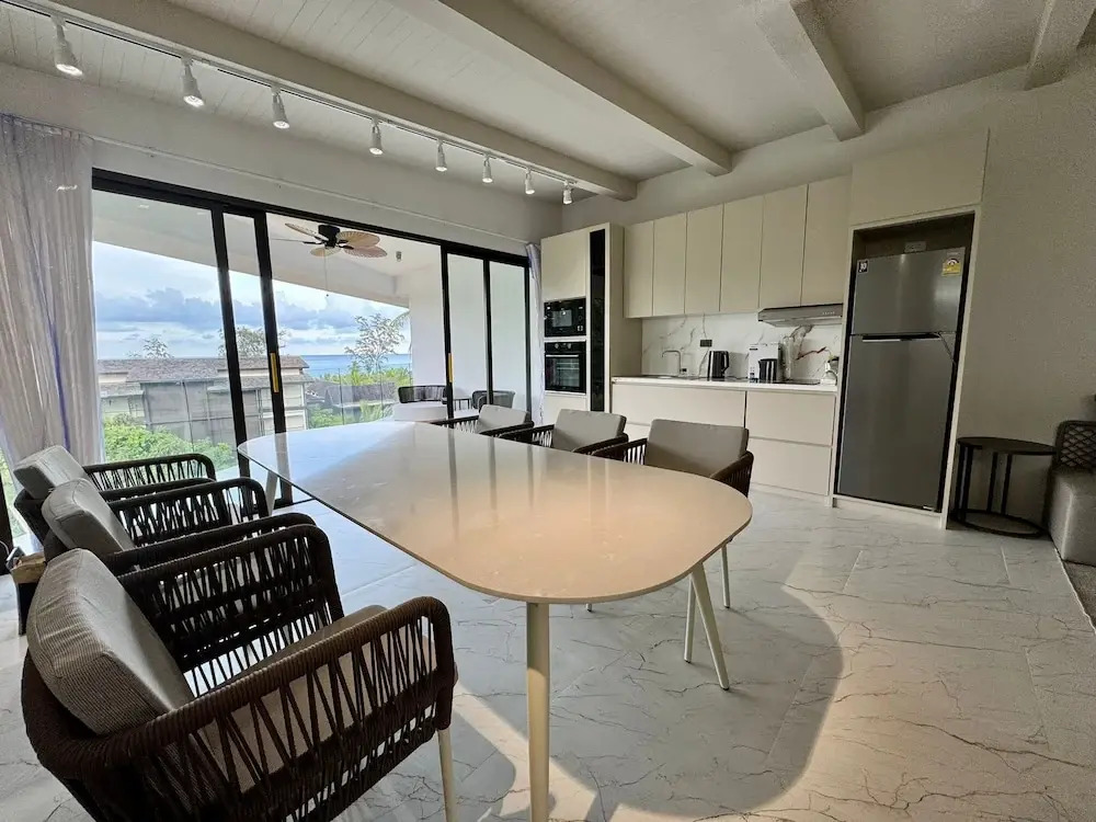 Beachside Residence