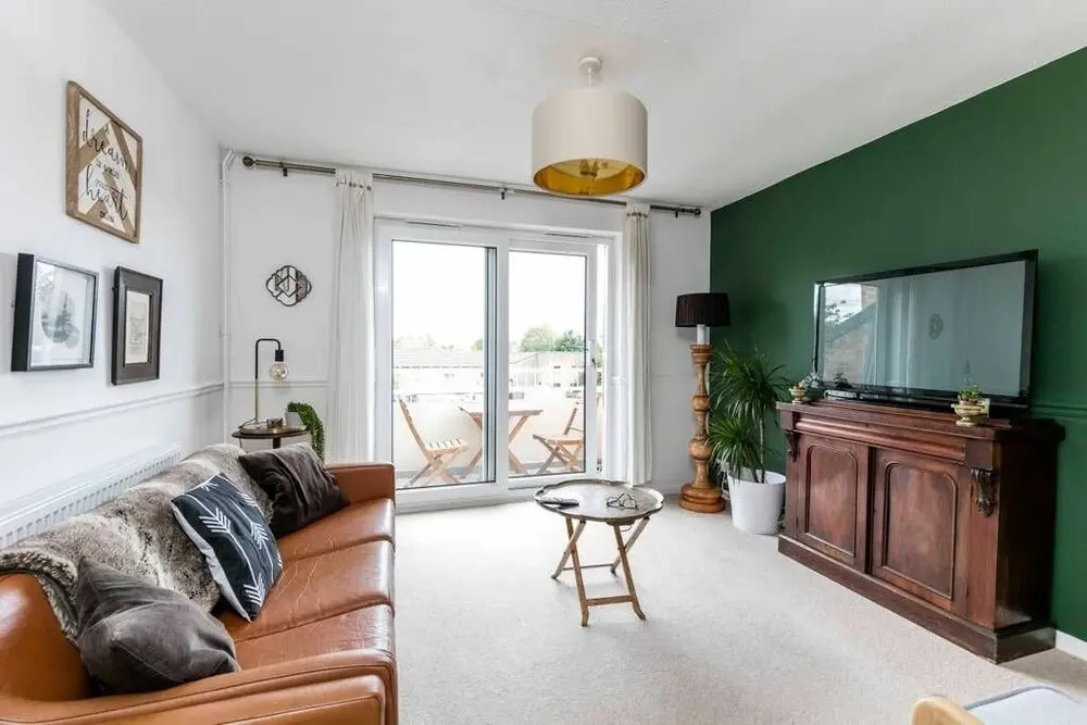 Stylish Bright Cambridge Home