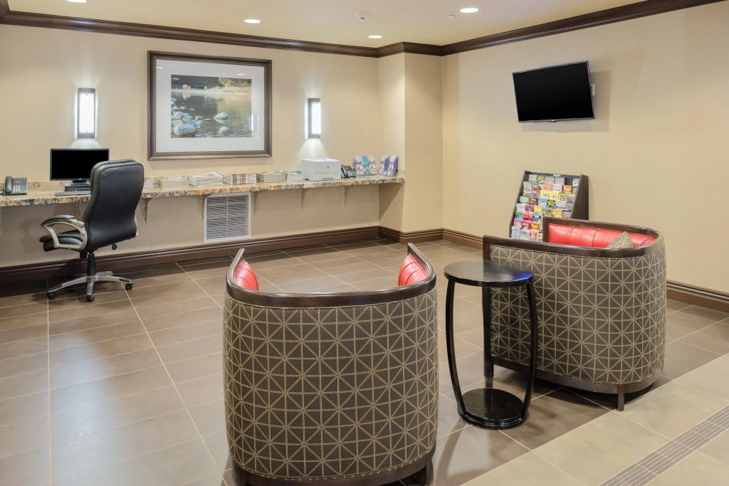 Holiday Inn Express Klamath - Redwood Ntl Pk Area by IHG