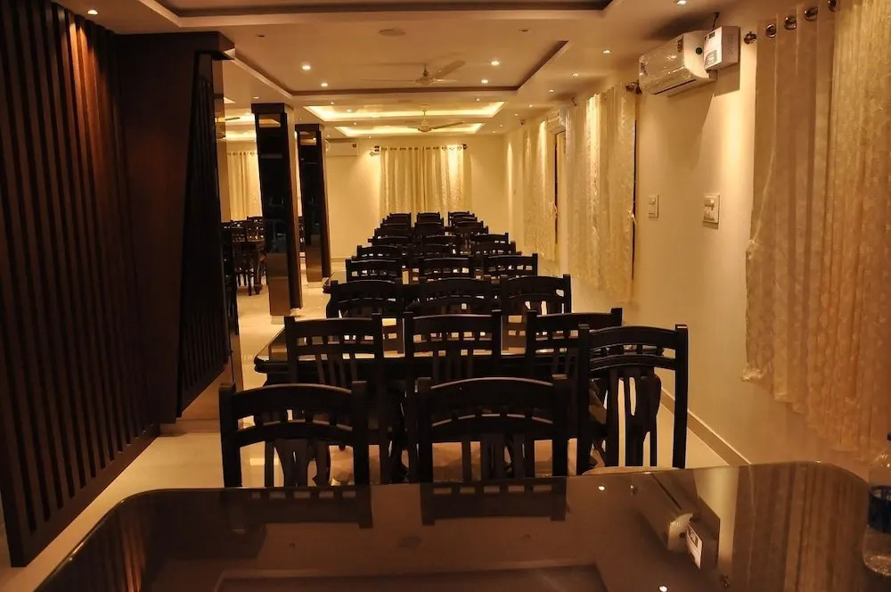LG Park Hotel