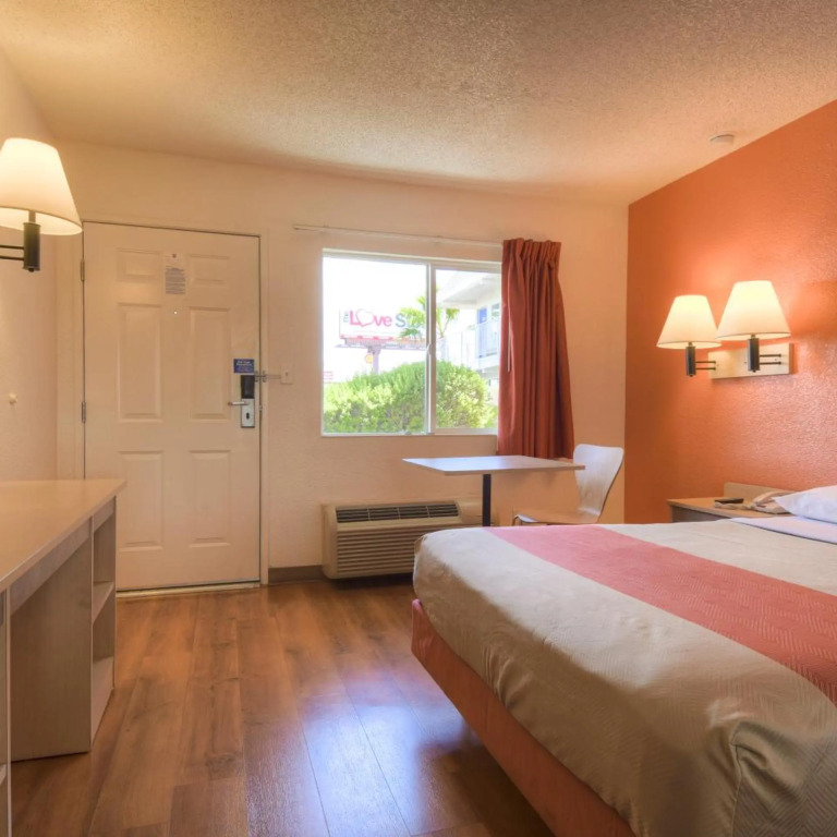 Motel 6 Las Vegas, NV - Boulder Highway