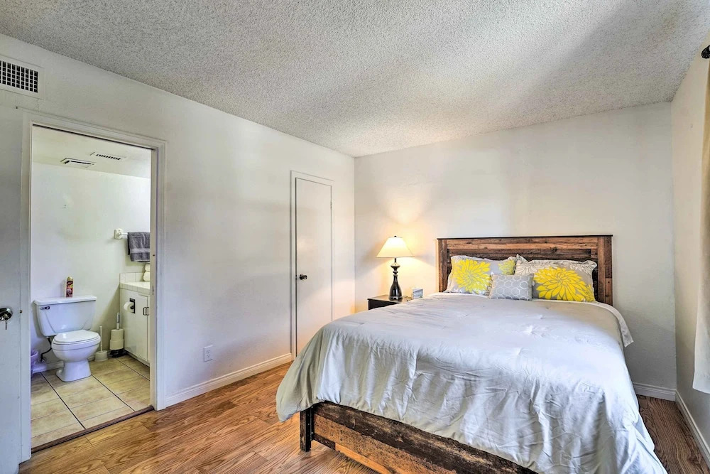 Las Vegas Condo: Explore The Strip & Downtown