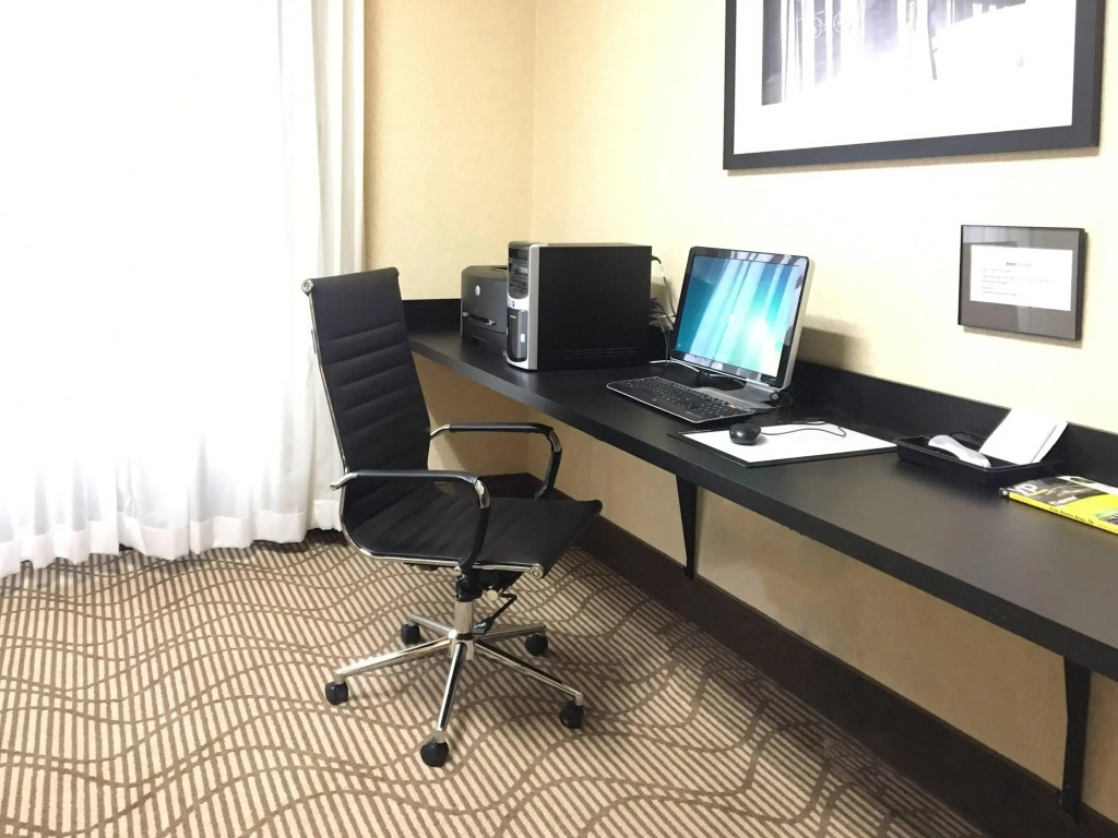 Comfort Inn & Suites Rogersville