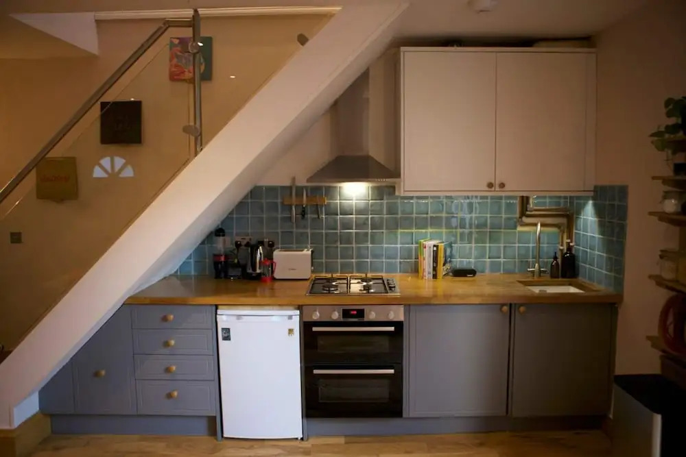 Inviting & Secluded 1BD House w/ Patio - Peckham!