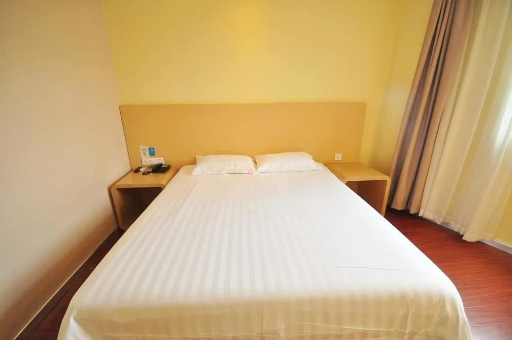 Hanting Express Hangzhou Baojiao North Road