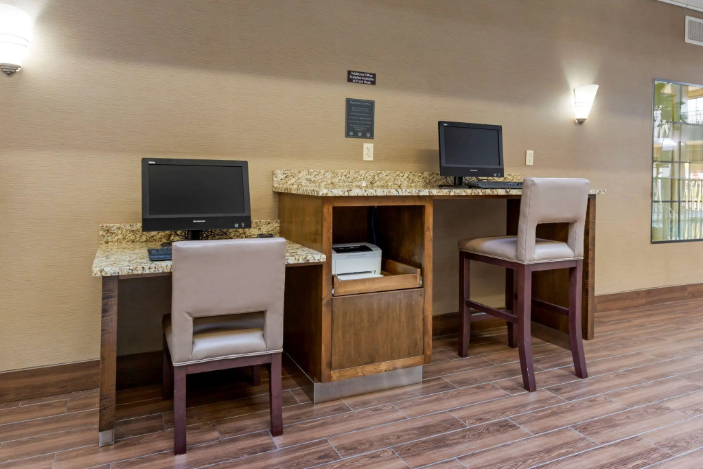 Comfort Suites Fredericksburg South
