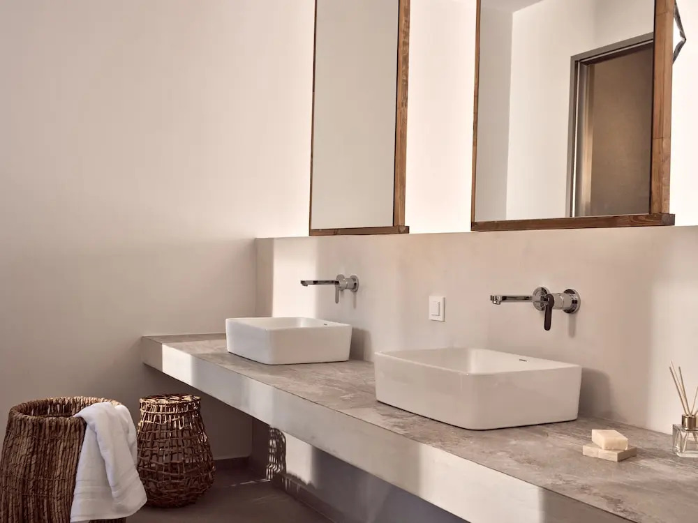 The Sall Suites Complex A - Open Plan Suites with Private Pool