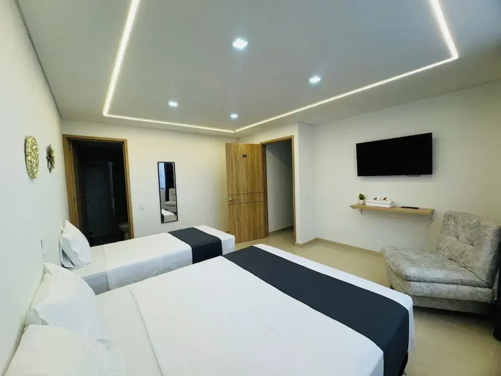 Aero Hotel