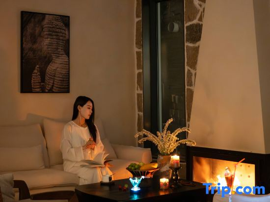 Beyond Emptiness · Pujì Homestay