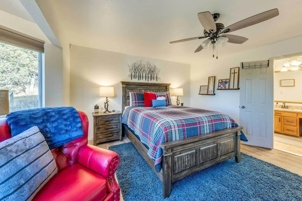 Wildlife Watching & Mtn Views: Luxe Ruidoso Escape