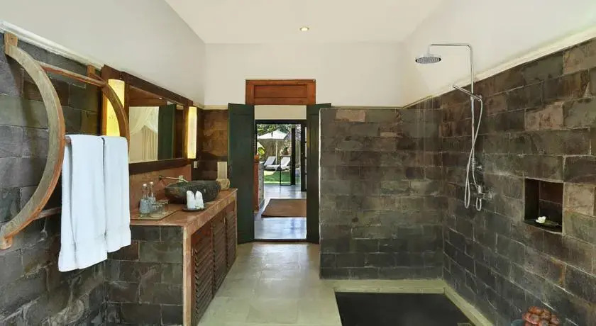 Acacias Villa