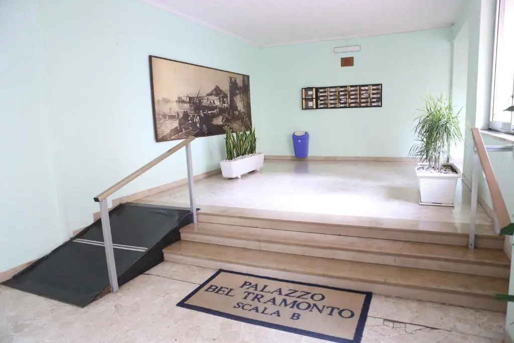 COSTA APARTMENT NAPLES