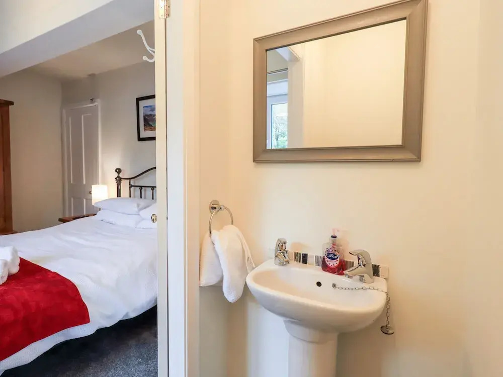 6 Calgarth View
