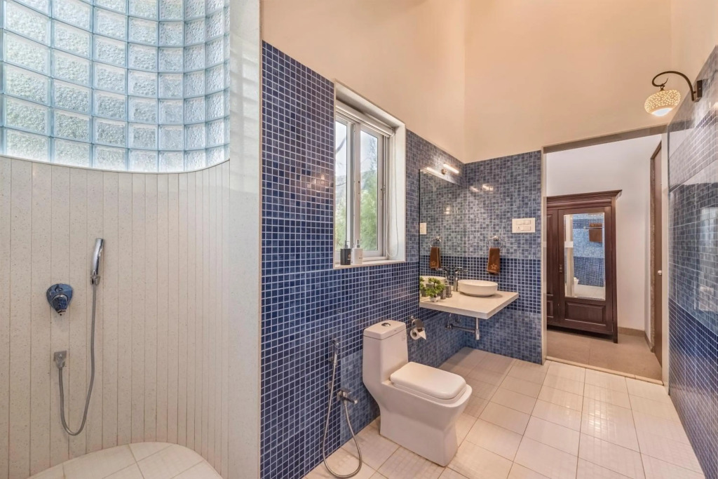 SaffronStays Roselle, Malavli - pet-friendly pool villa with modern interiors