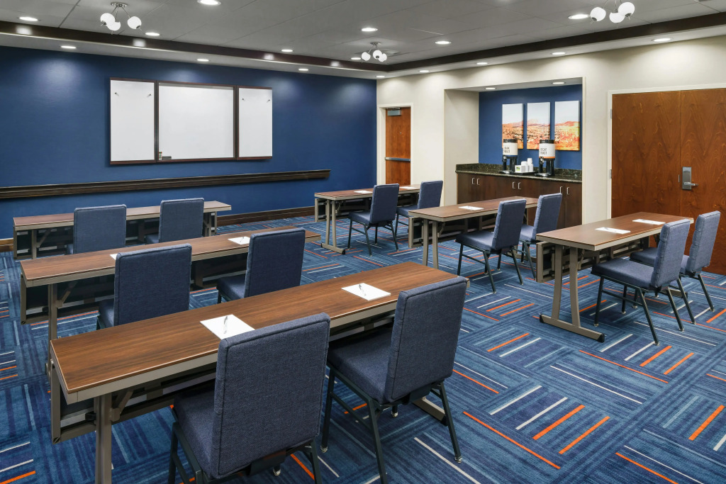 Hampton Inn & Suites Thousand Oaks, CA