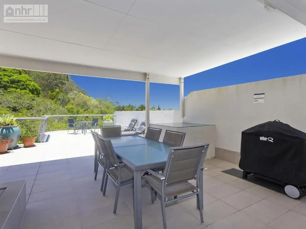 Panorama 200 Apartment 6 Upper Hastings Street 70