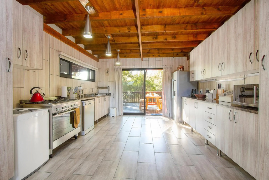 Call of the Fish Eagle Self-catering Holiday Home with solar