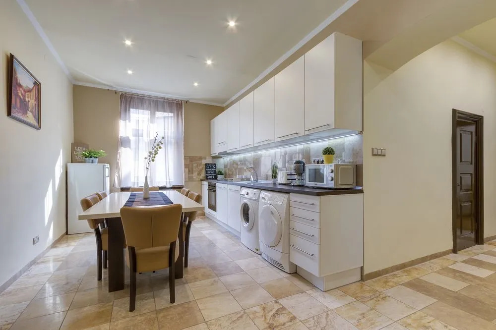 Real Apartments Andrassy