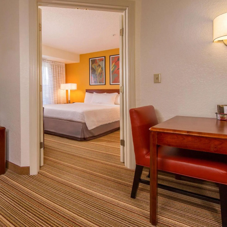Sonesta ES Suites Charlottesville University