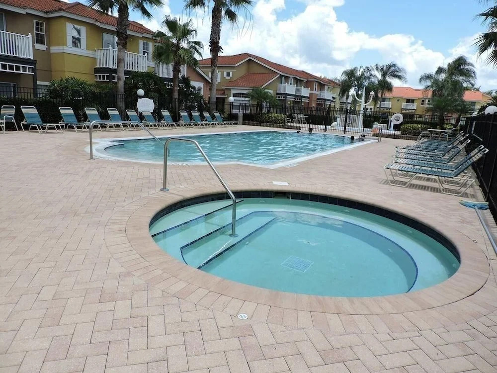 Ref 02 Fantastic 4 Bed Villa With own Pool Near Disney