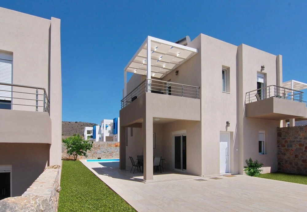 Explore Crete Wail Staying at This Wonderful 2 Bedroom Villa With its own Pool