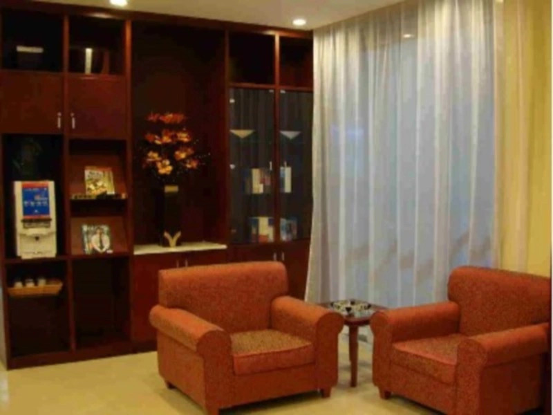 Hanting Hotel Shenzhen Huaqiang Bei Metro Station
