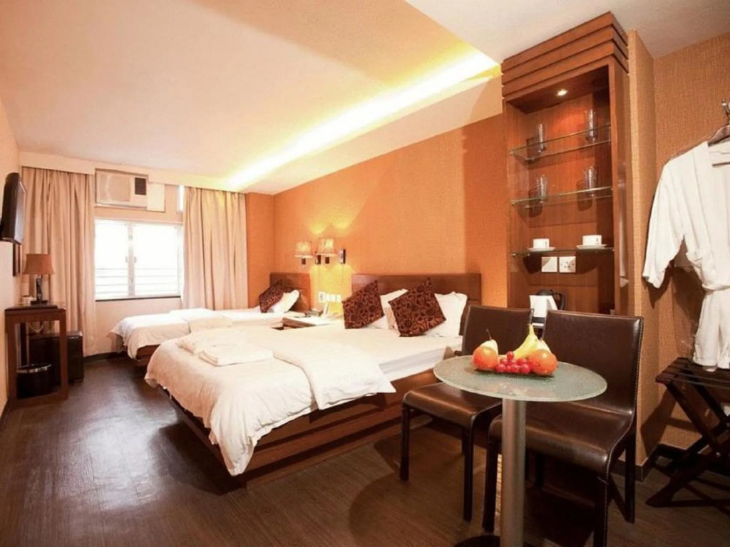 Sunny Day Hotel