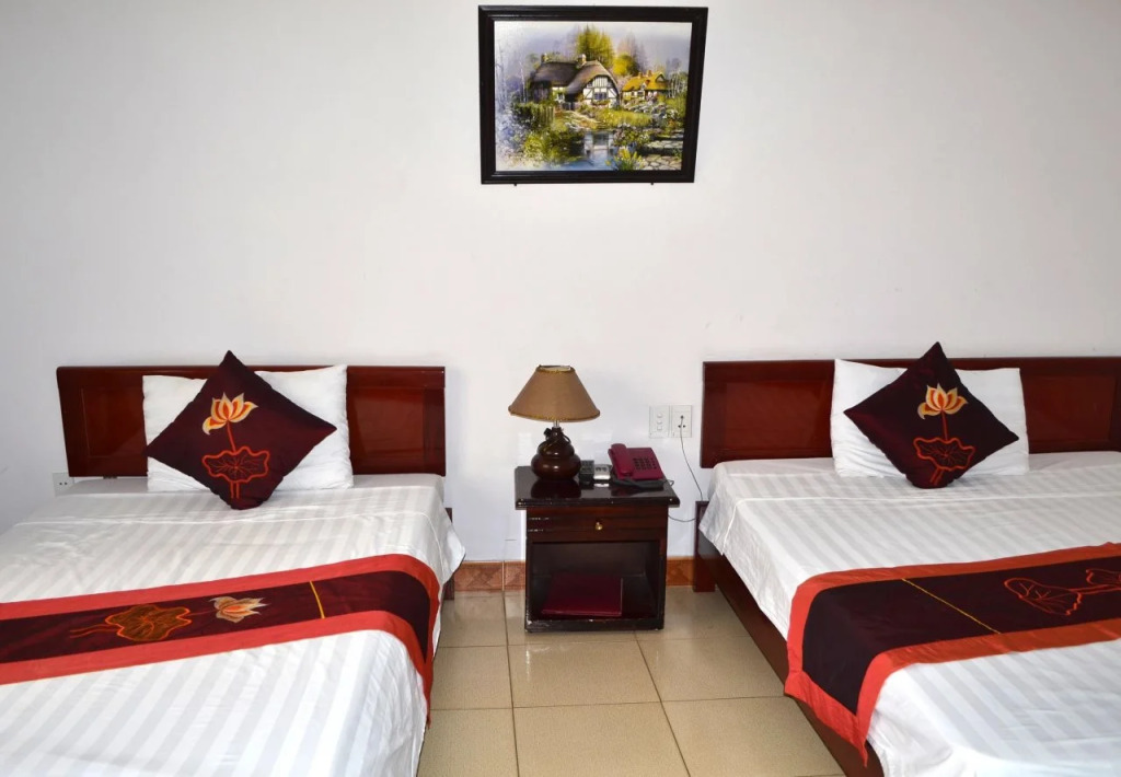 HOÀNG LONG HOTEL