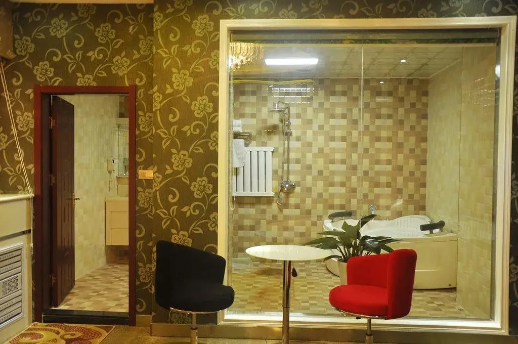 Yufujiang Fashion Business Hotel