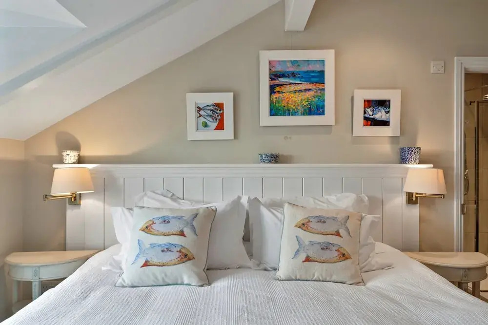 Country House Near Mawgan Porth, No Deposit