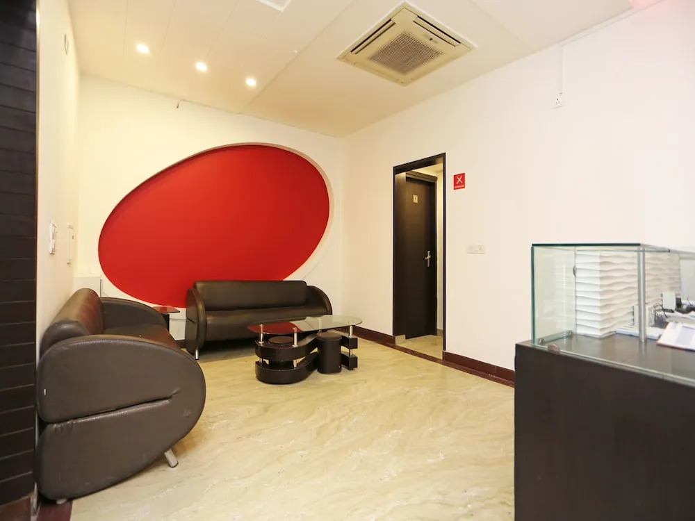 OYO Townhouse 281 Harsh Vihar Near M2K Cinemas Rohini