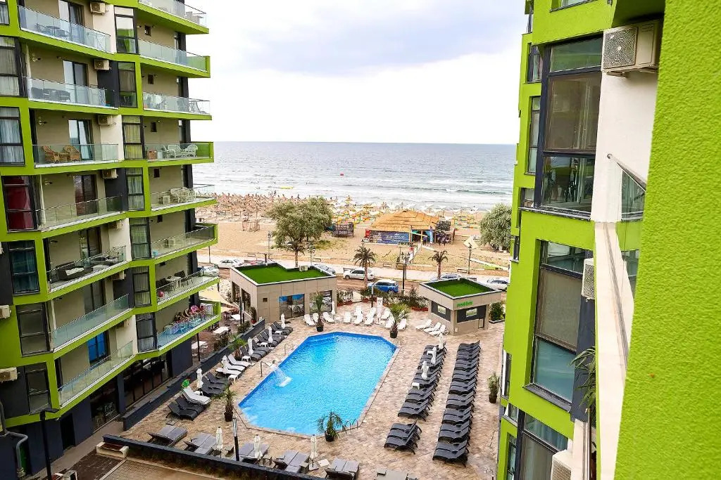 Sea Gem 2BR apt Spa n Pool Beach resort