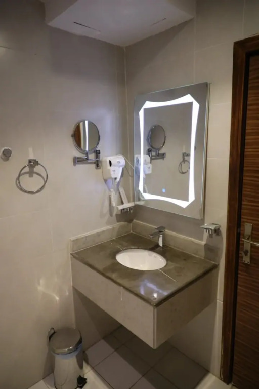Taj Al-Wajh Hotel
