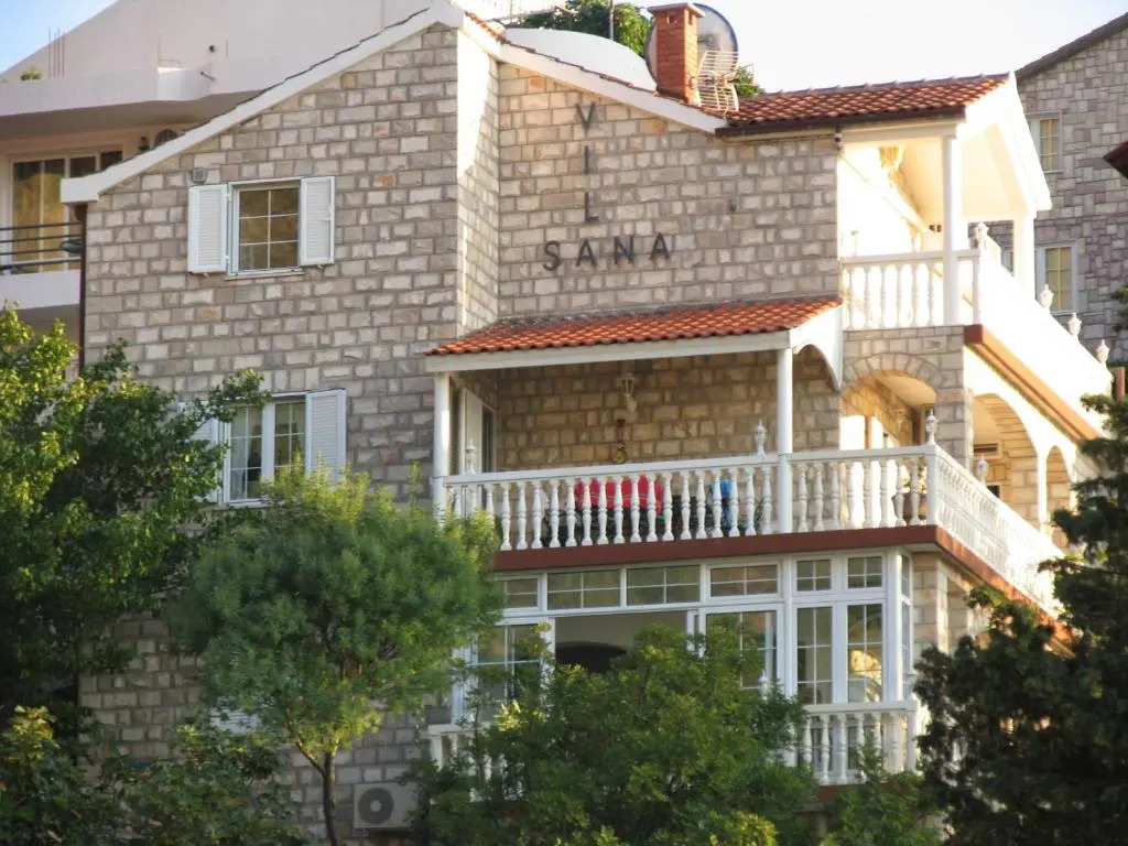 Apartments Sana