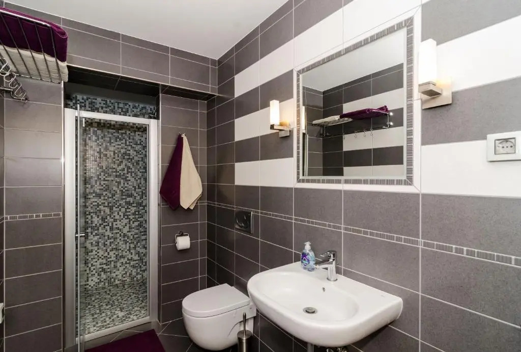 Apartments Gaura