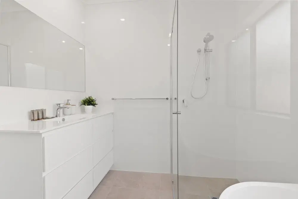Quiet 2-bed Retreat With Private Courtyard