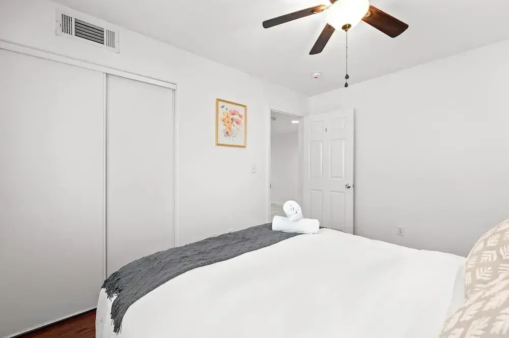 Near USC Dtla Spacious Private Bedroom 1