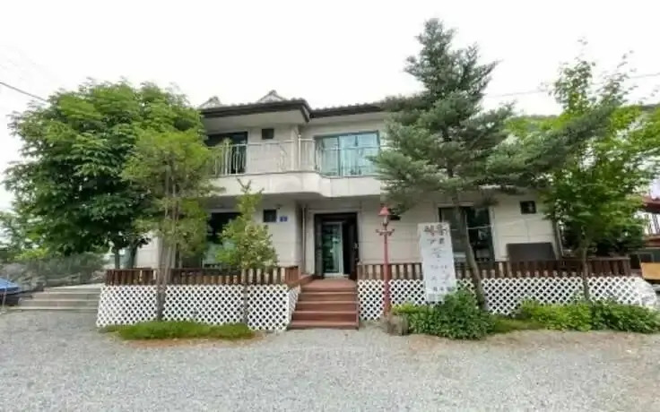 Jecheon Wolsong Garden Pension