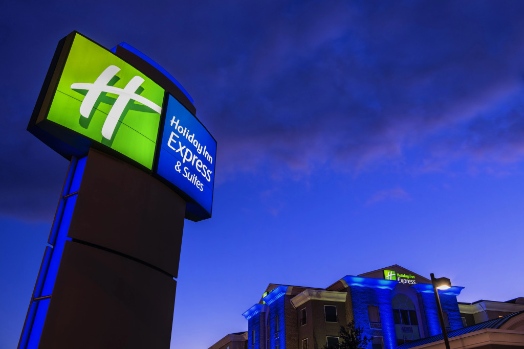 Holiday Inn Express & Suites Saskatoon Centre by IHG