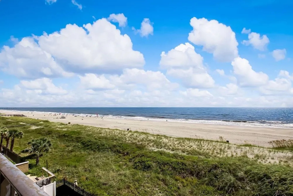 Oceanfront on the Beach - Pool