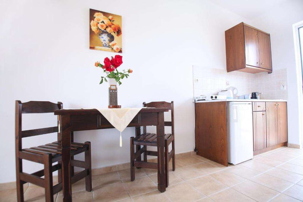 Kefalos Studios Stamatia