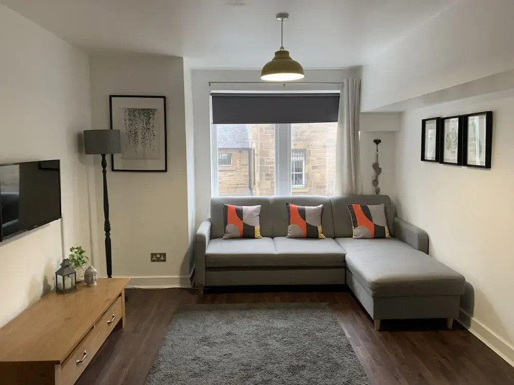 Smart 2 Bed Apartment Edinburgh City Centre Old To