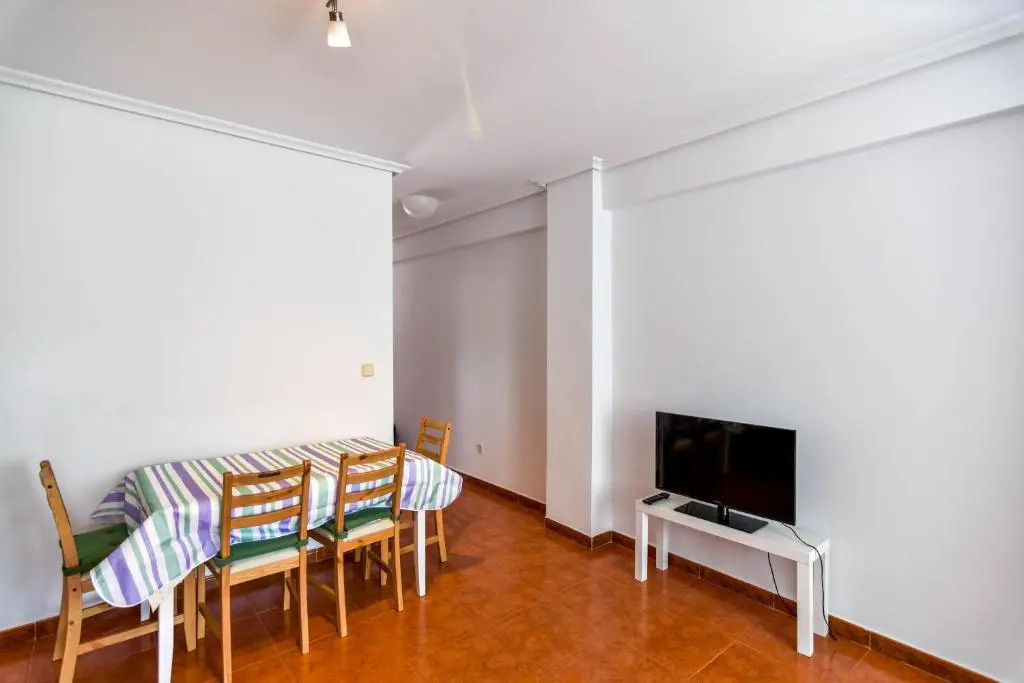 ¡Nuevo! Apartamento para 4 en playa de la Concha en Suances