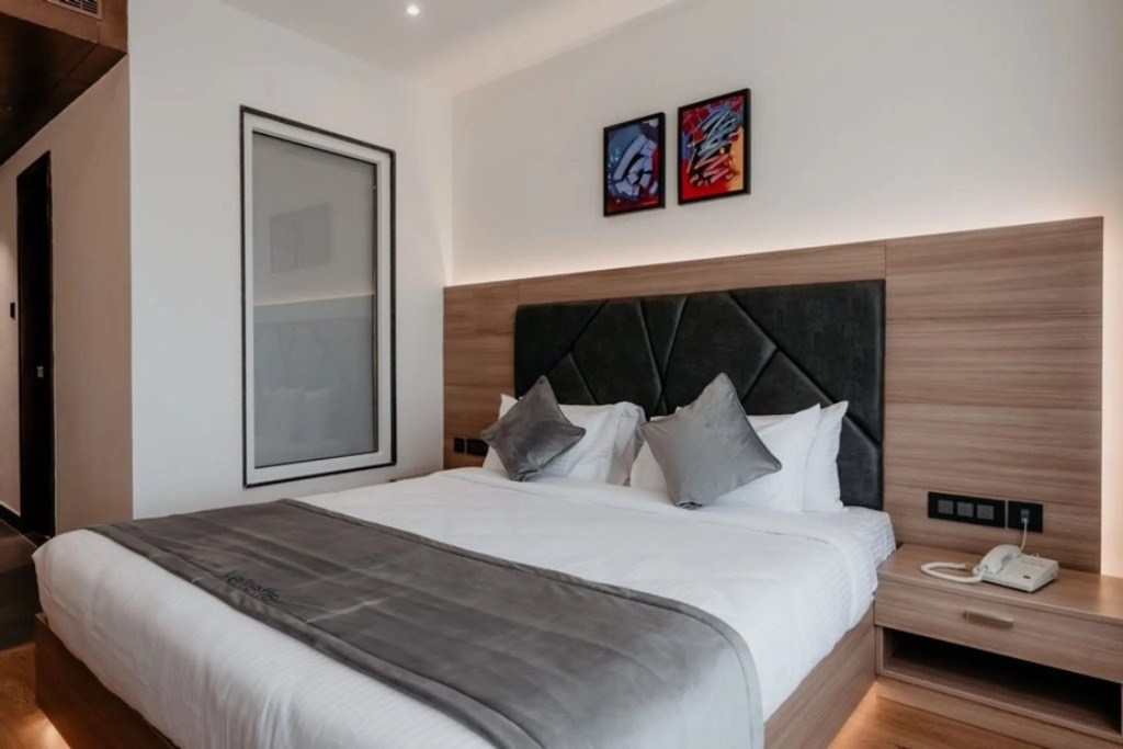Velvette Hotel