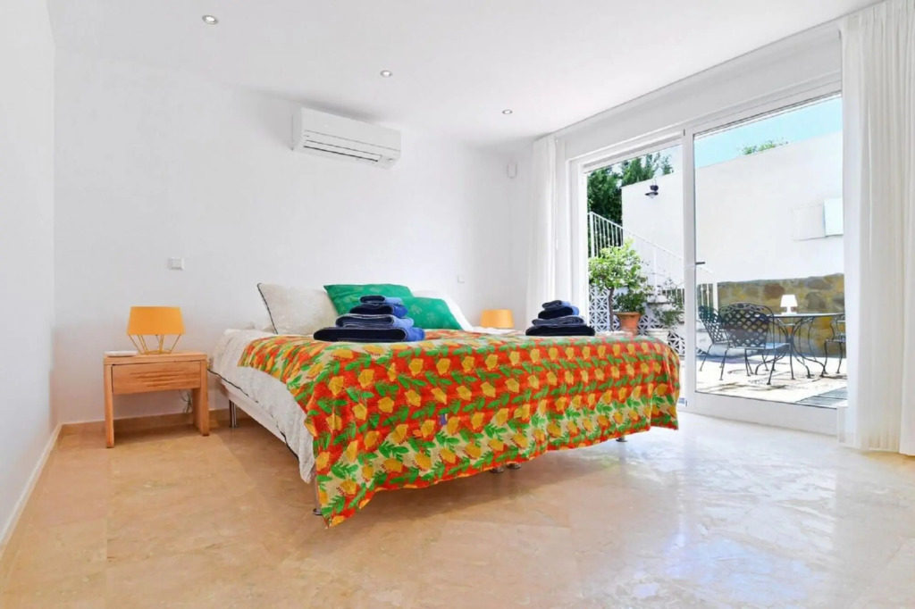 Luxury Villa Near Marbella with Private Pool, Jacuzzi & Modern Amenities