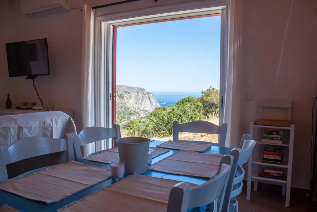 Secluded 3 BR House 5 mins from Kapsali
