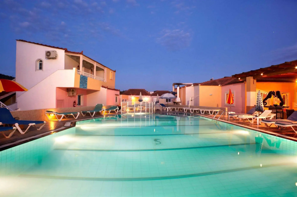 Marietta Hotel & Apartments