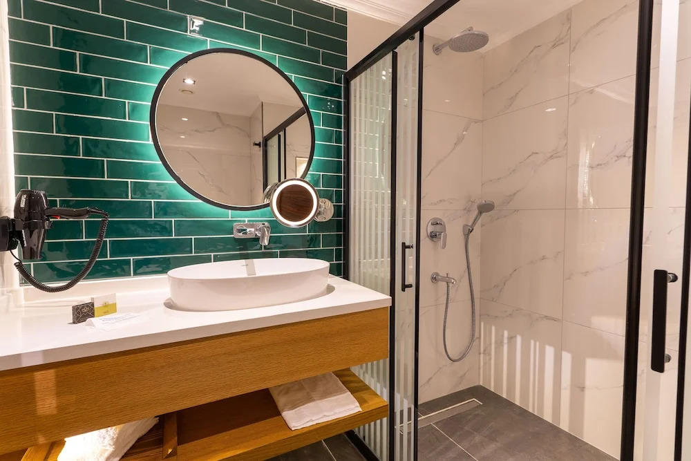 Q Style Hotel