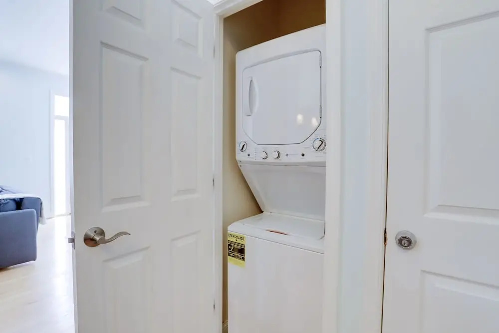 Exquisite 1 BR Apartment at Alexandria