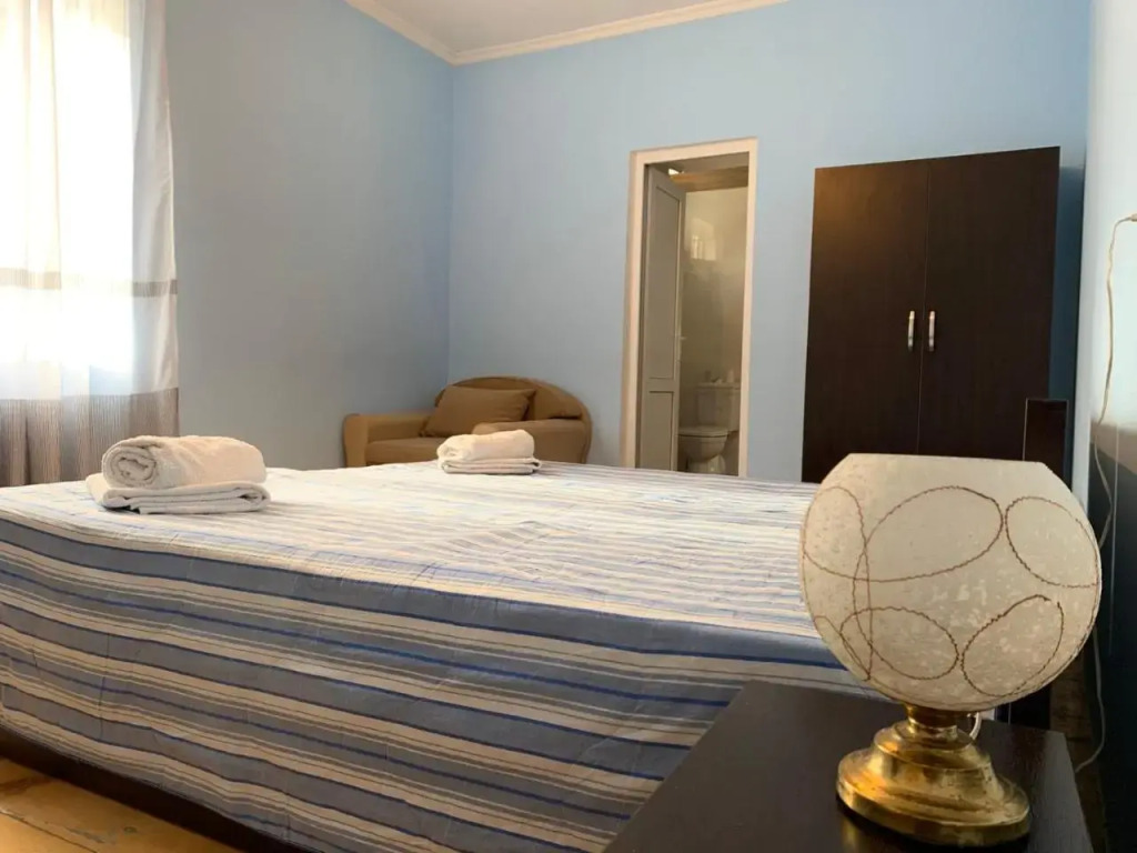 Guest house lela